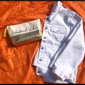 Crisp White Denim Jacket 🌼🌻